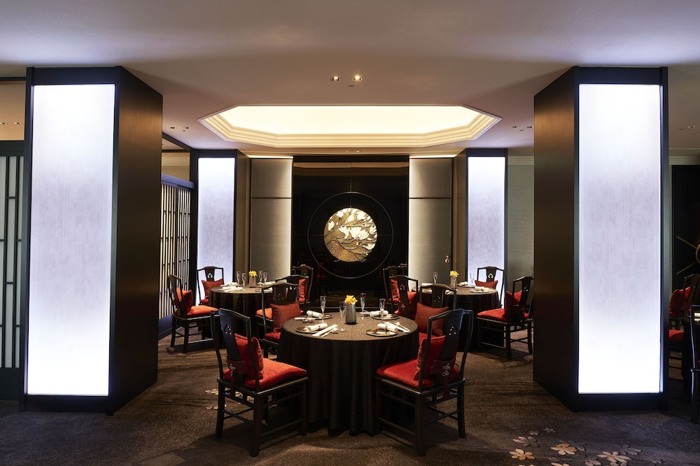The Westin Osaka 65/93