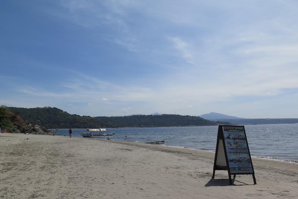Blue Rock Beach Resort 54/67