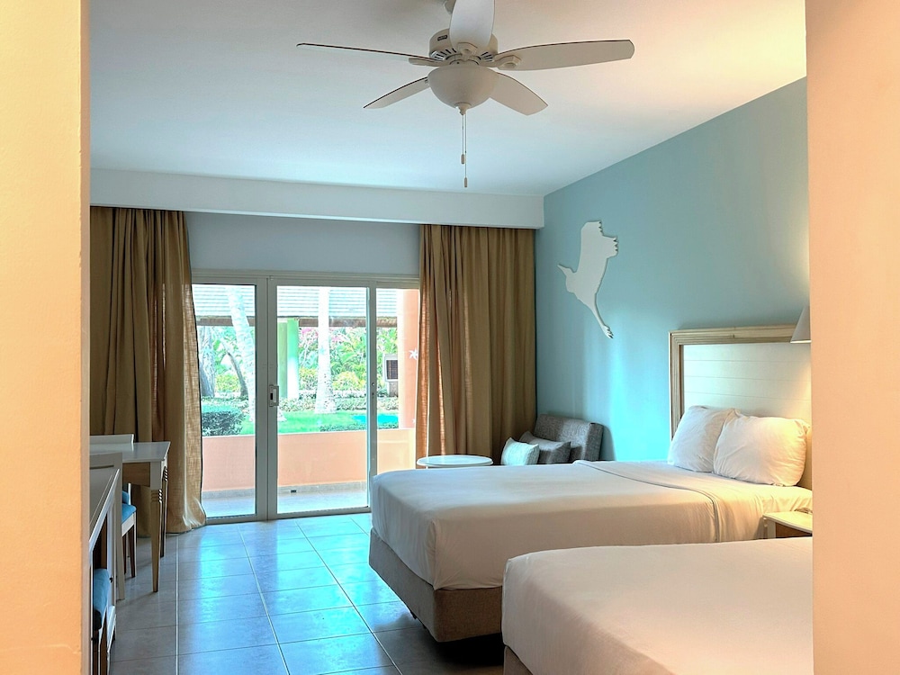 Iberostar Waves Punta Cana 13/49