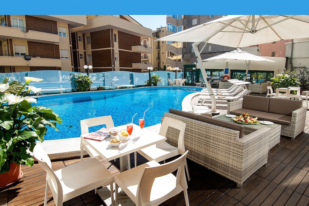 Park Hotel 49/64