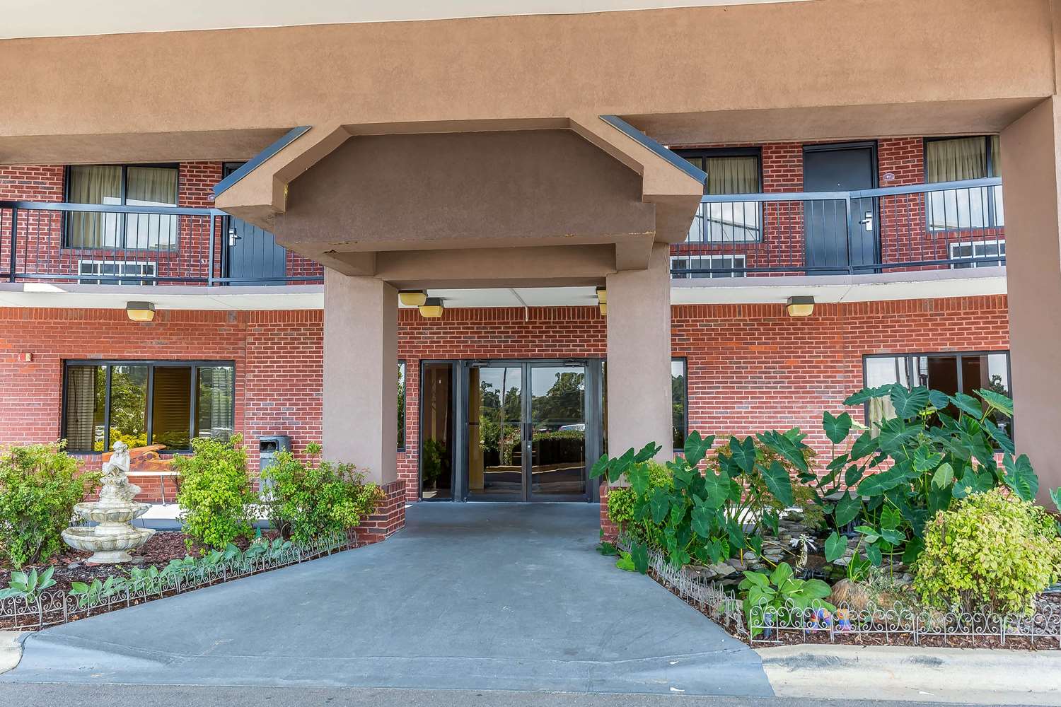 Quality Inn Calera I-65 exit 231 1/15