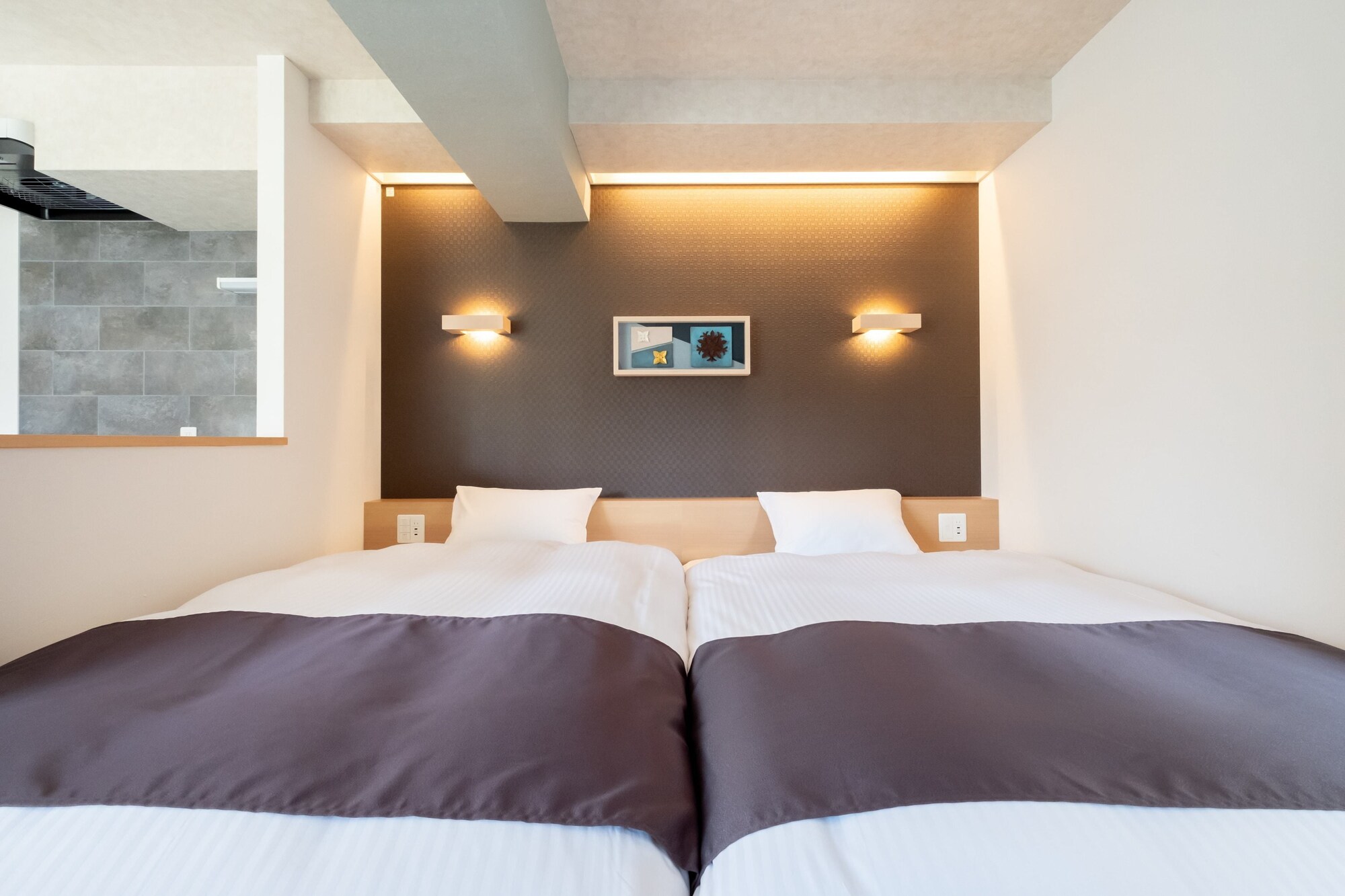SUPERIOR, TWIN BEDS