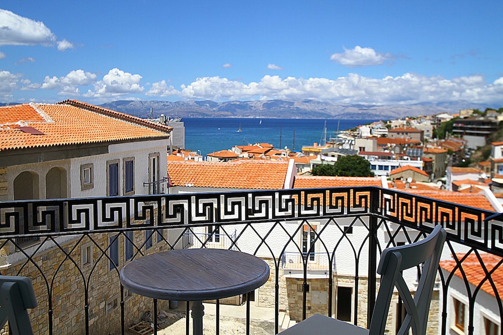 Cesme Kale Tas Apart 26/32