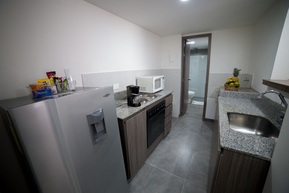 Aparta Suites Torre Poblado 15/40