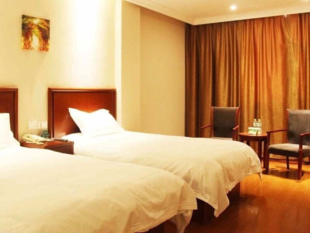 GREENTREE INN QINGDAO DEVELOPMENT DISTRICT SDUST EXPRESS HOTEL 13/46