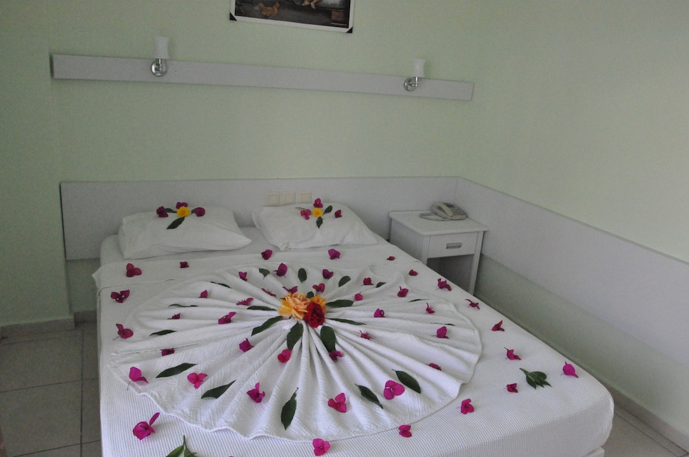 Miranda Moral Beach Hotel 33/61