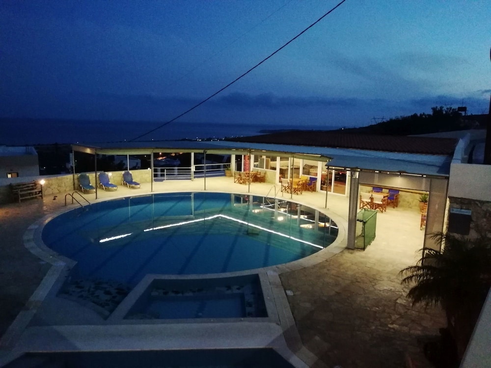Creta Suites in IERAPETRA