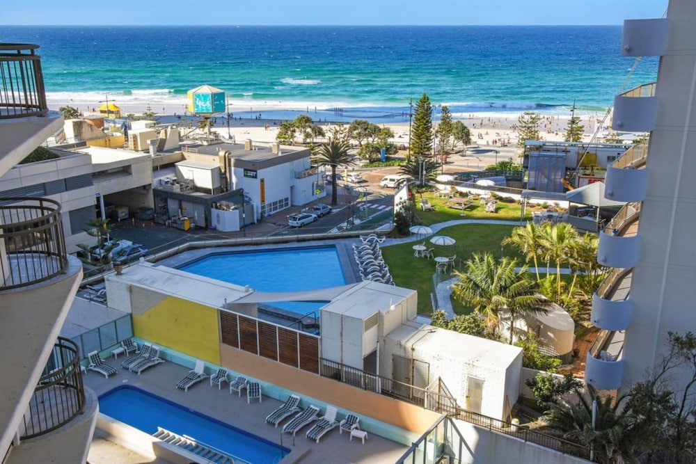 Beachcomber Resort Surfers Paradise 4/38