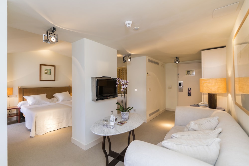 MIM Sotogrande Member of Melia Collection 45/71