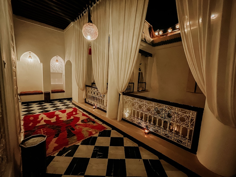 Riad Tizwa 21/50