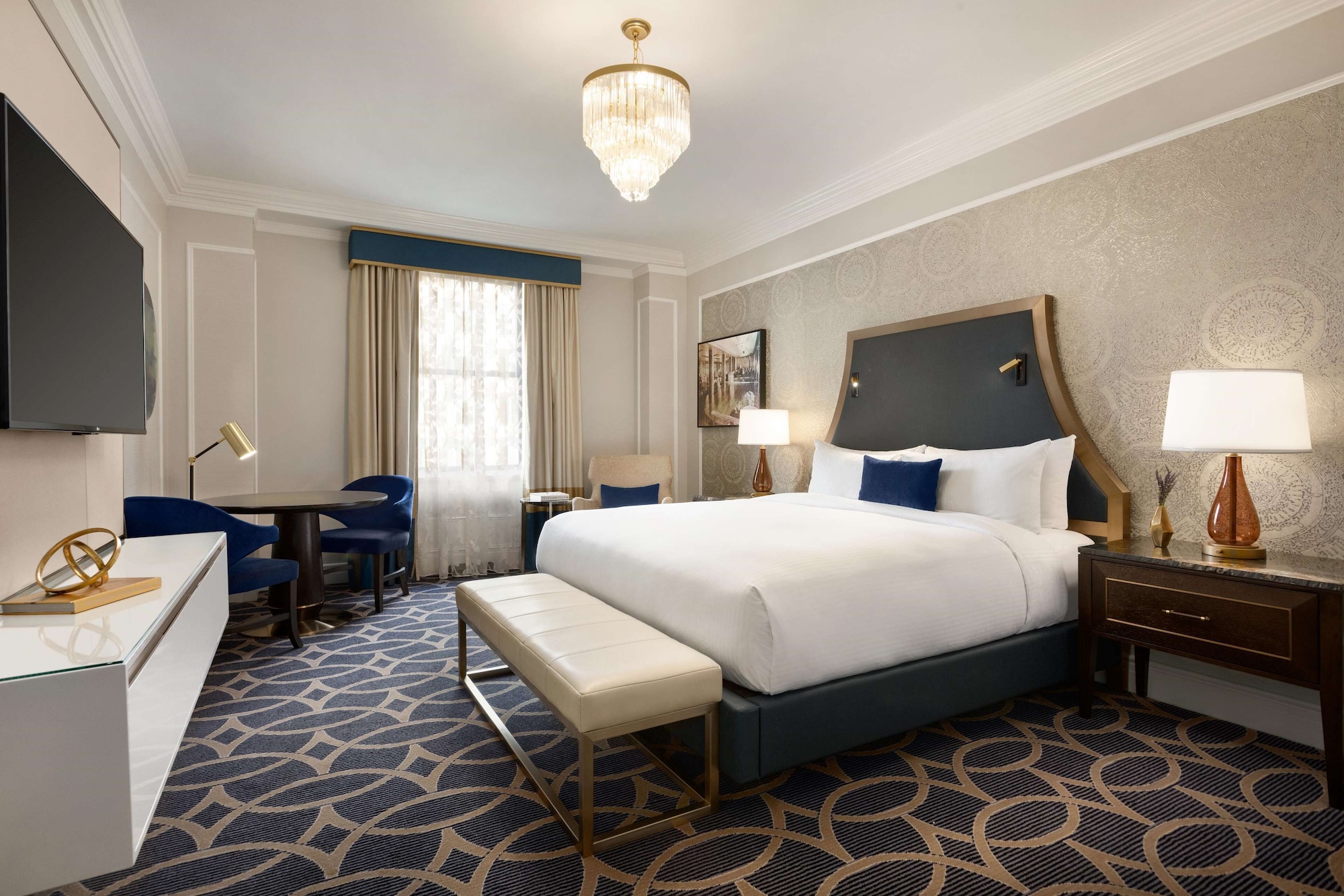 FAIRMONT GOLD, 2 QUEEN BEDS