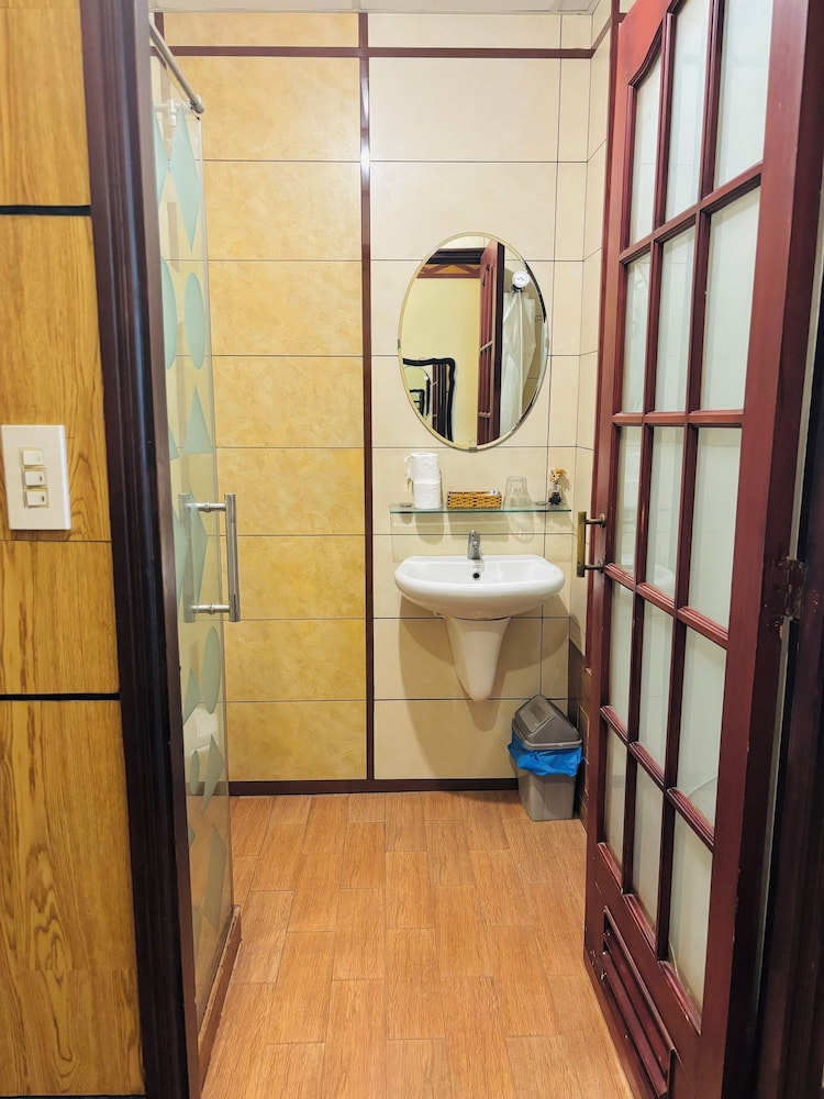 Bi Saigon Hotel 59/60