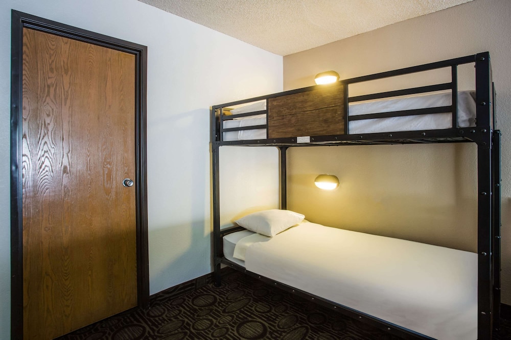 Super 8 by Wyndham Flagstaff 6/34