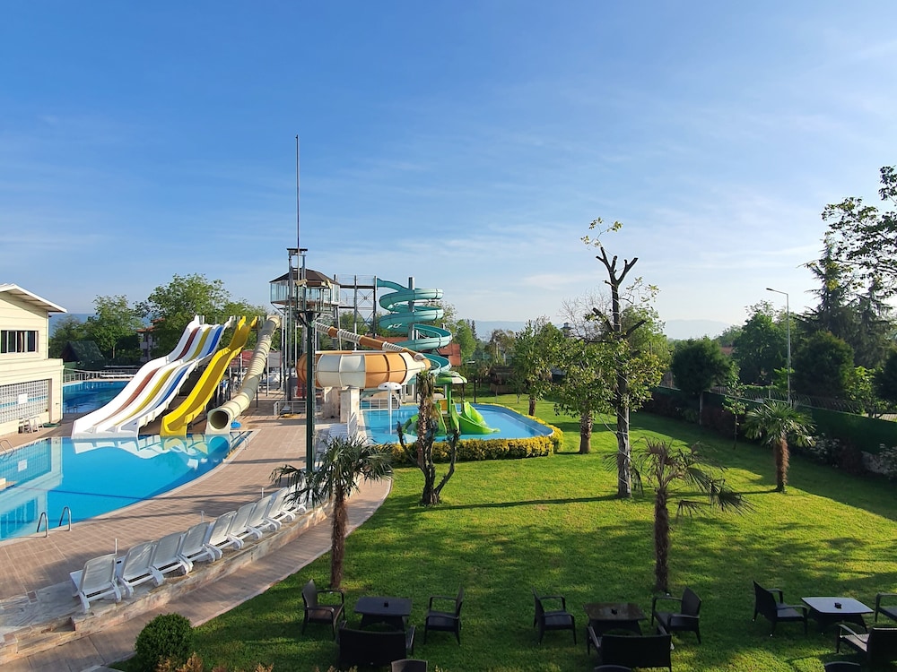 SAPANCA AQUA HOTEL 11/75