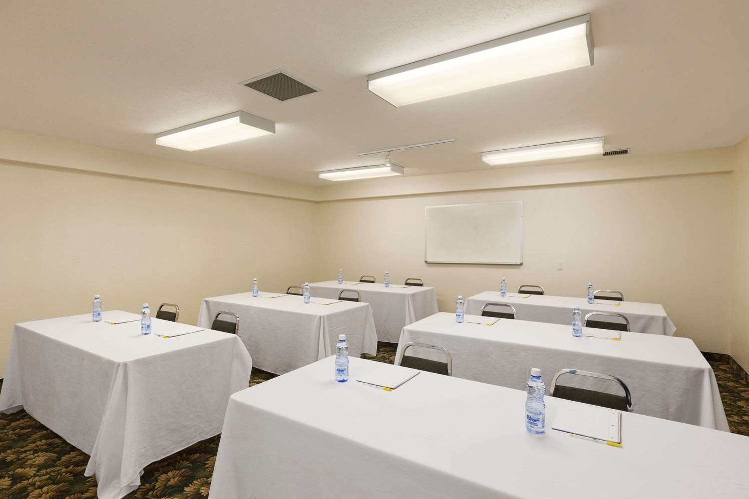 High Prairie Inn 18/20