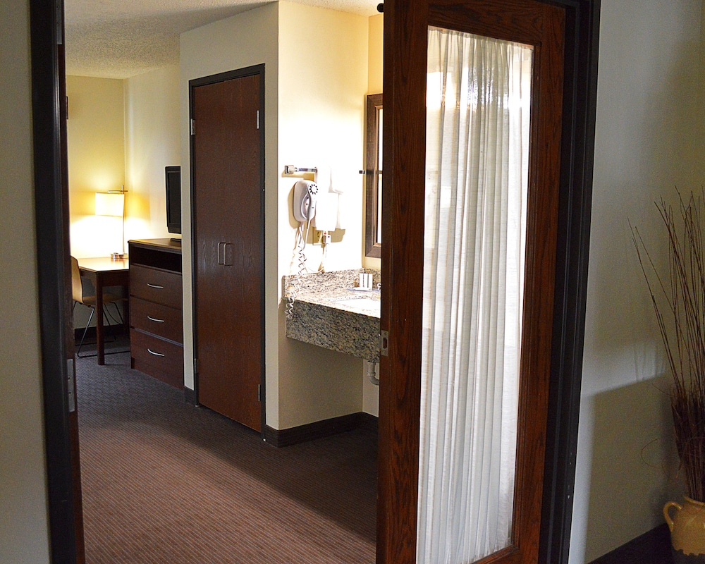 AmericInn by Wyndham Spencer 23/36