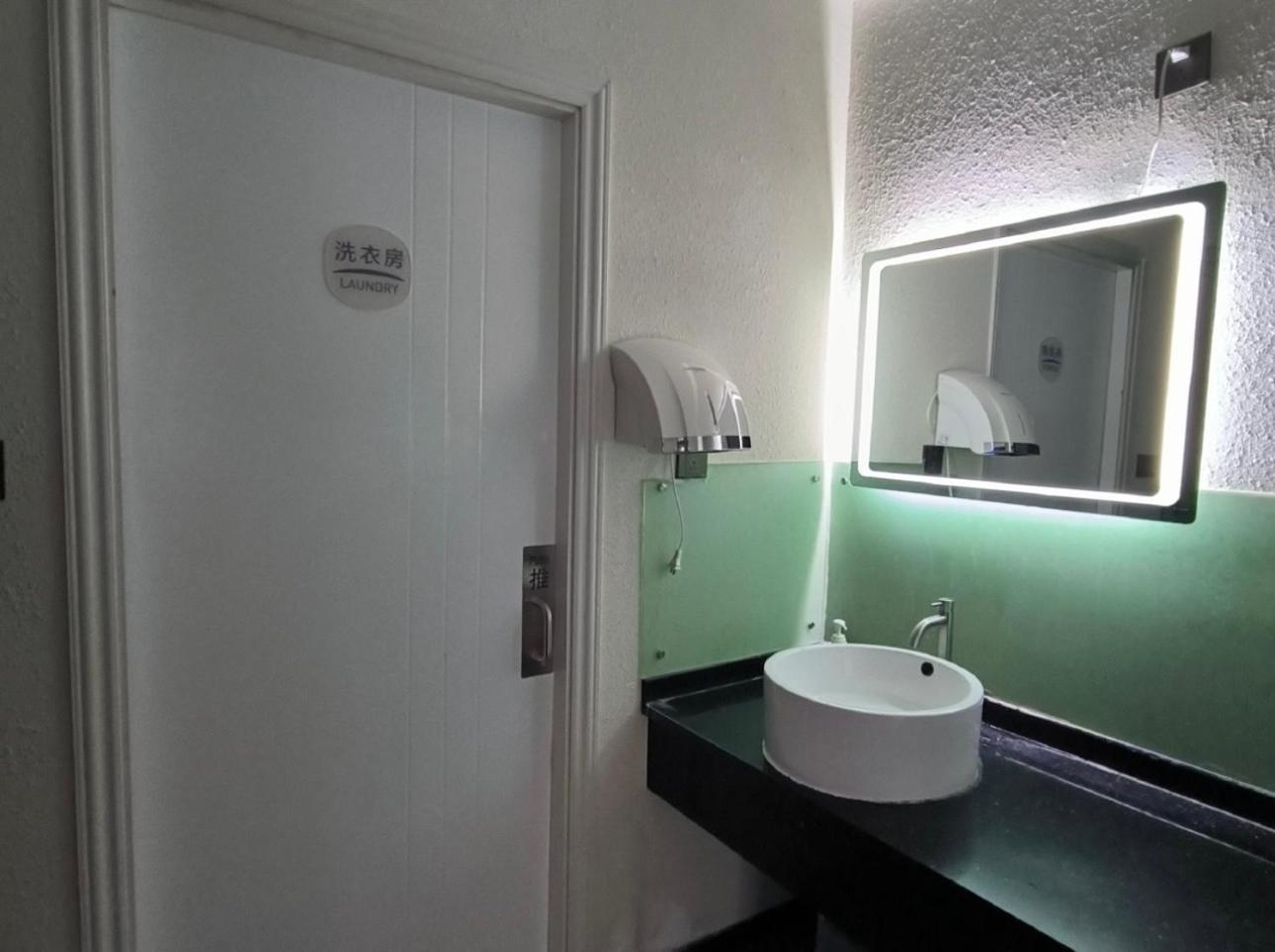 Hanting Hotel (Guangzhou Nancun Xingnan Avenue) 27/27