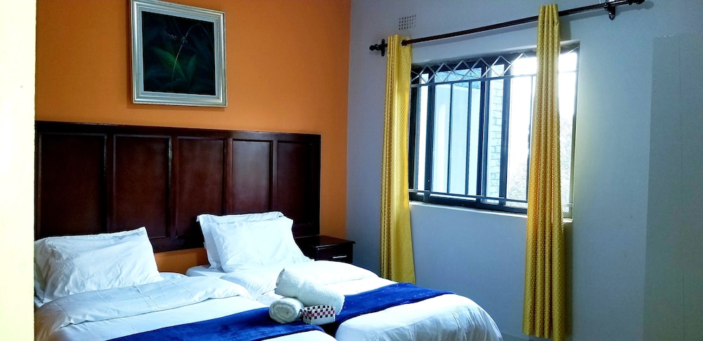 Exquisite Modern Apartment In Lusaka 13/47