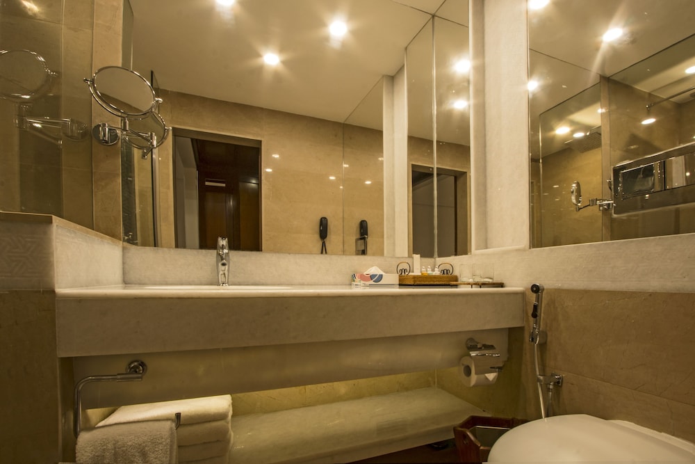 Serena Hotel Faisalabad 71/71