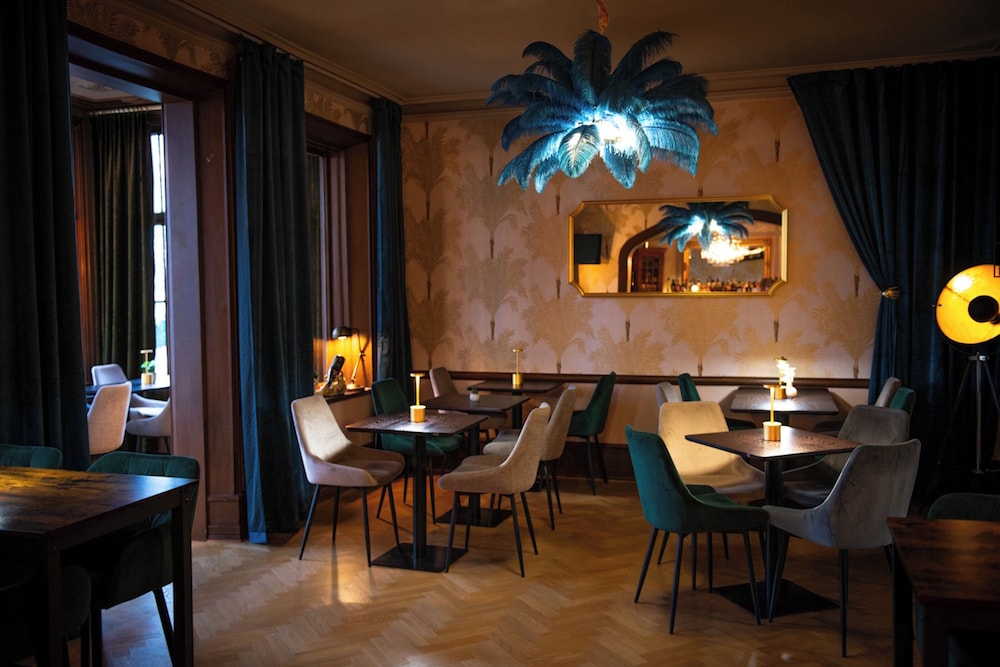 Slottshotellet 34/50