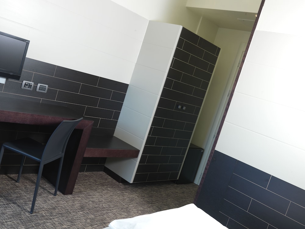 Empoli Hotel 35/42