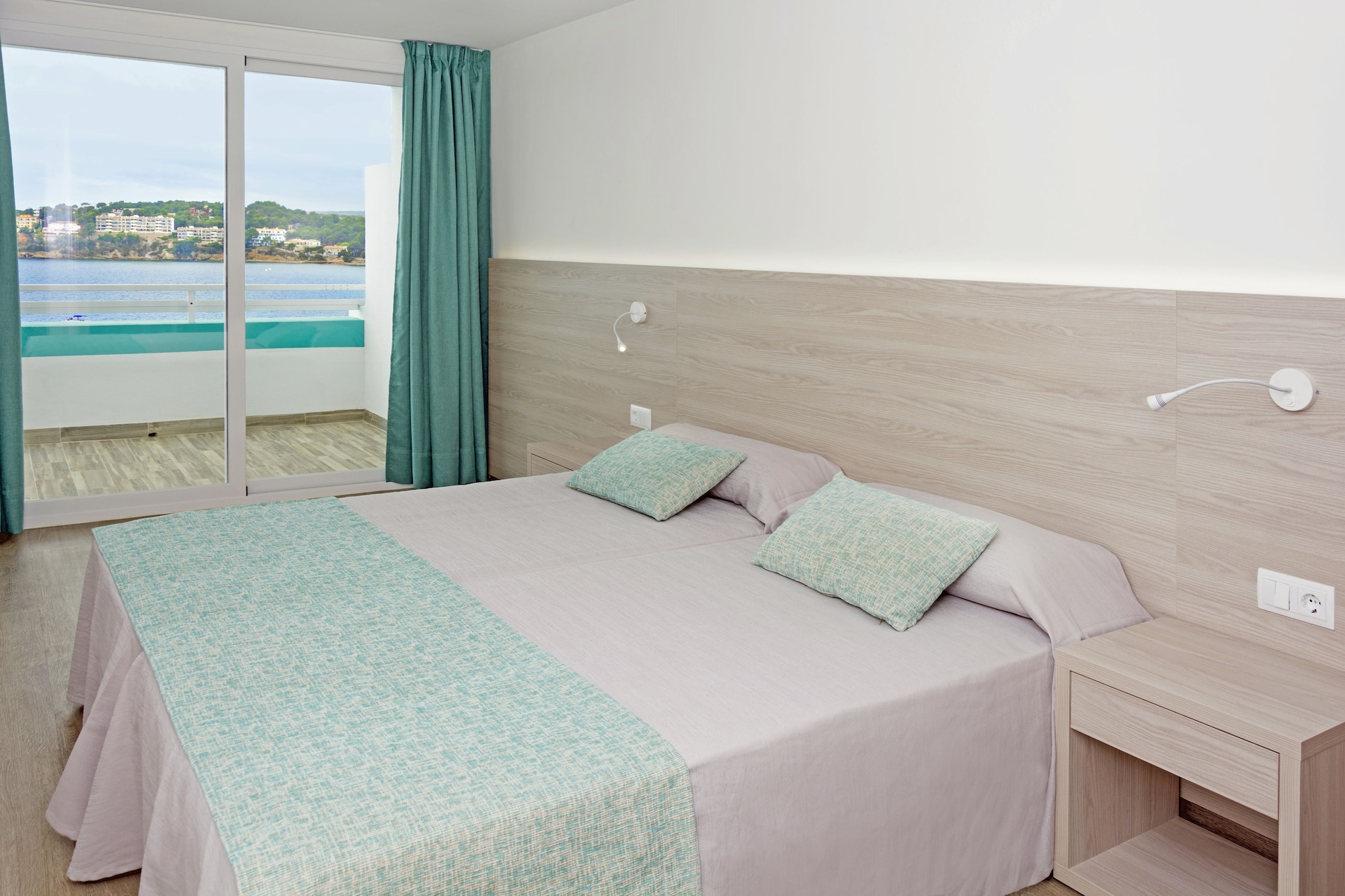1 BEDROOM, APARTMENT, SEA VIEW, BALCONY