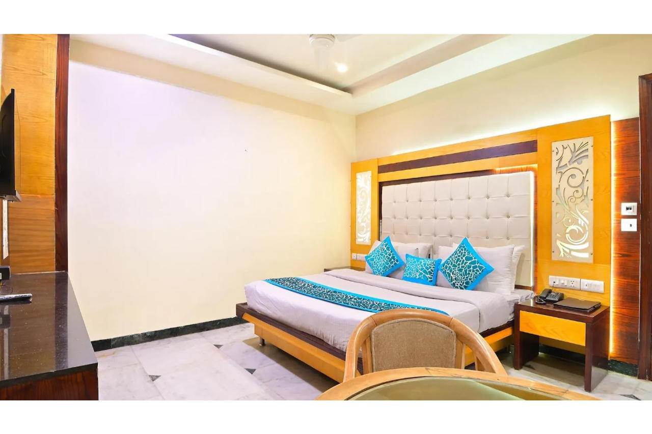 Hari Piorko Inn - Just A Min Away From New Delhi Railway Station 7/32
