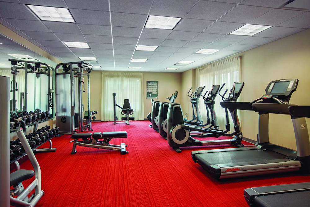 Hyatt Place Raleigh Cary 24/53
