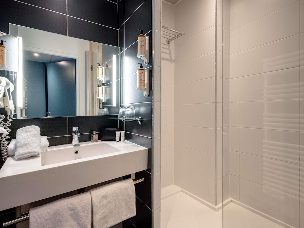 غرفة سوبيريور بسرير مزدوج، Mercure Annecy Centre 5/6
