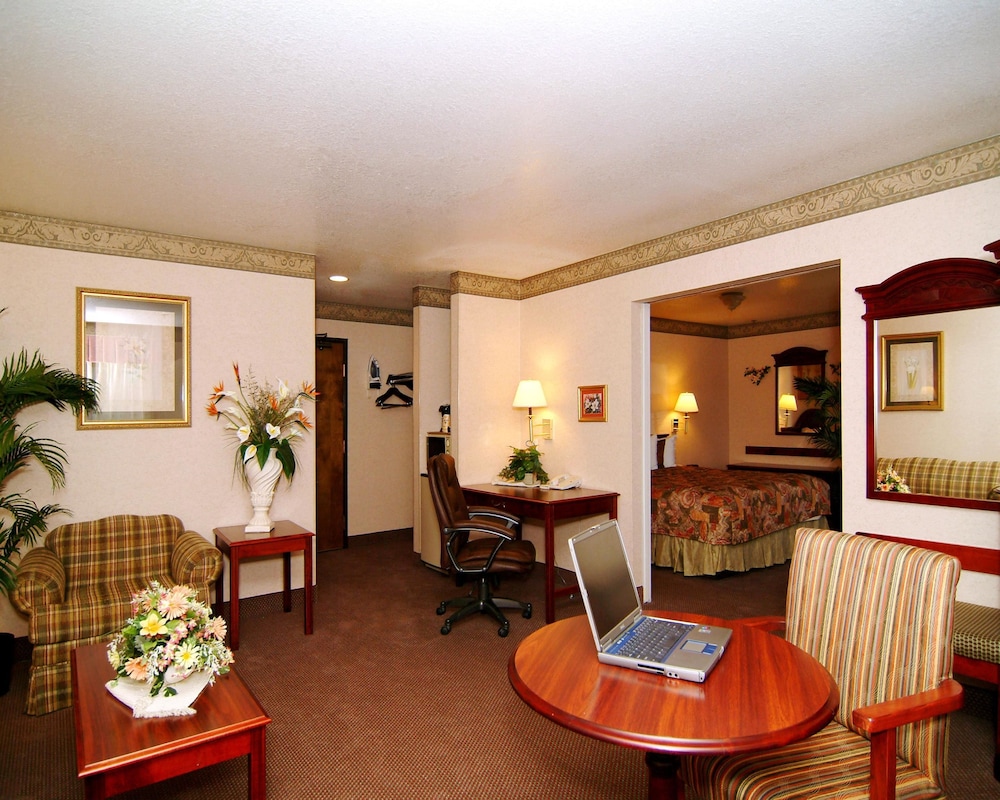 SureStay by Best Western Sunnyvale Silicon Valley 11/17