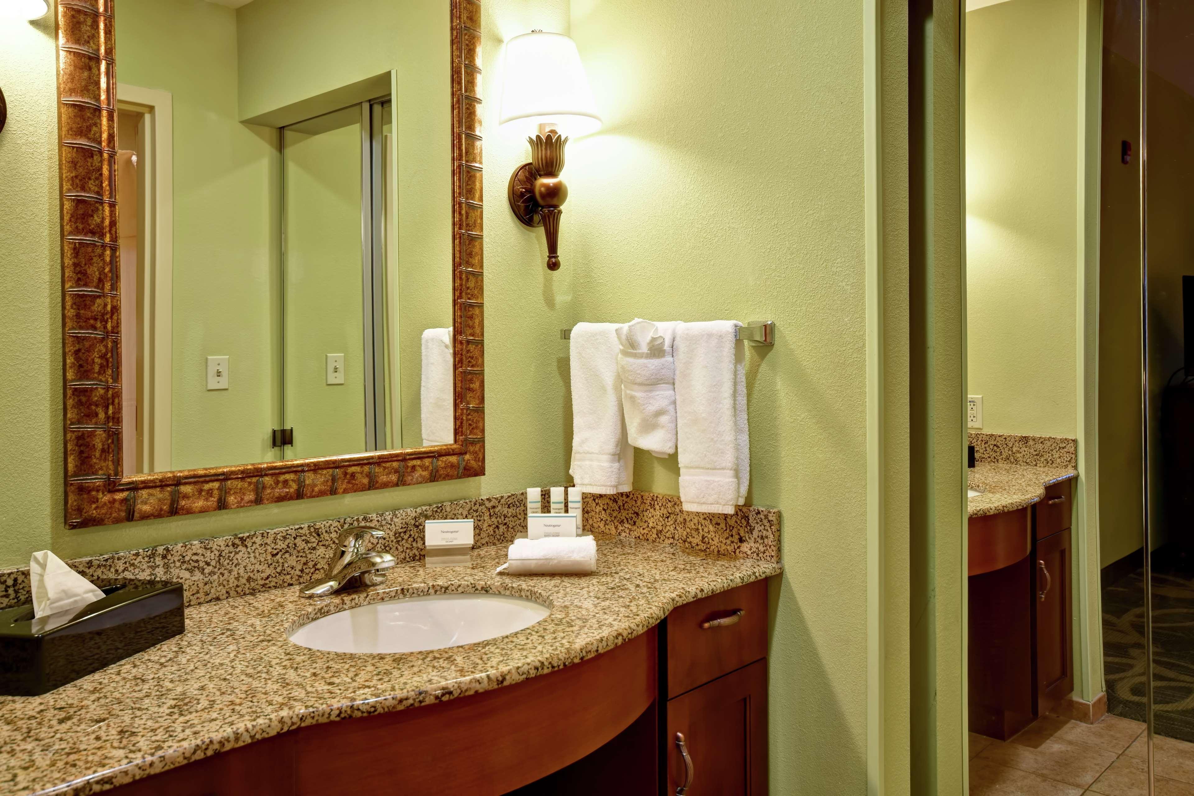 STUDIO, SUITE, KING BED, ACCESSIBLE