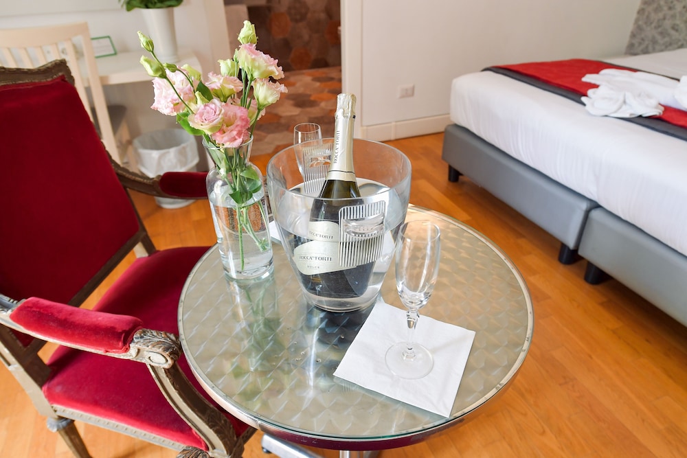 Suites Farnese Design Hotel 42/53