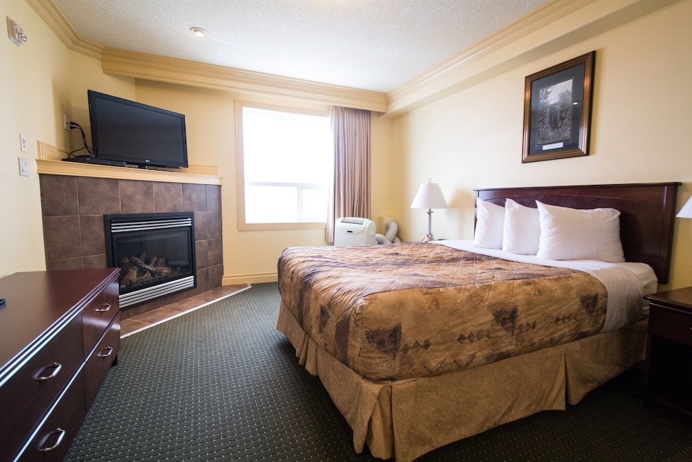 Nova Inn Peace River 6/19