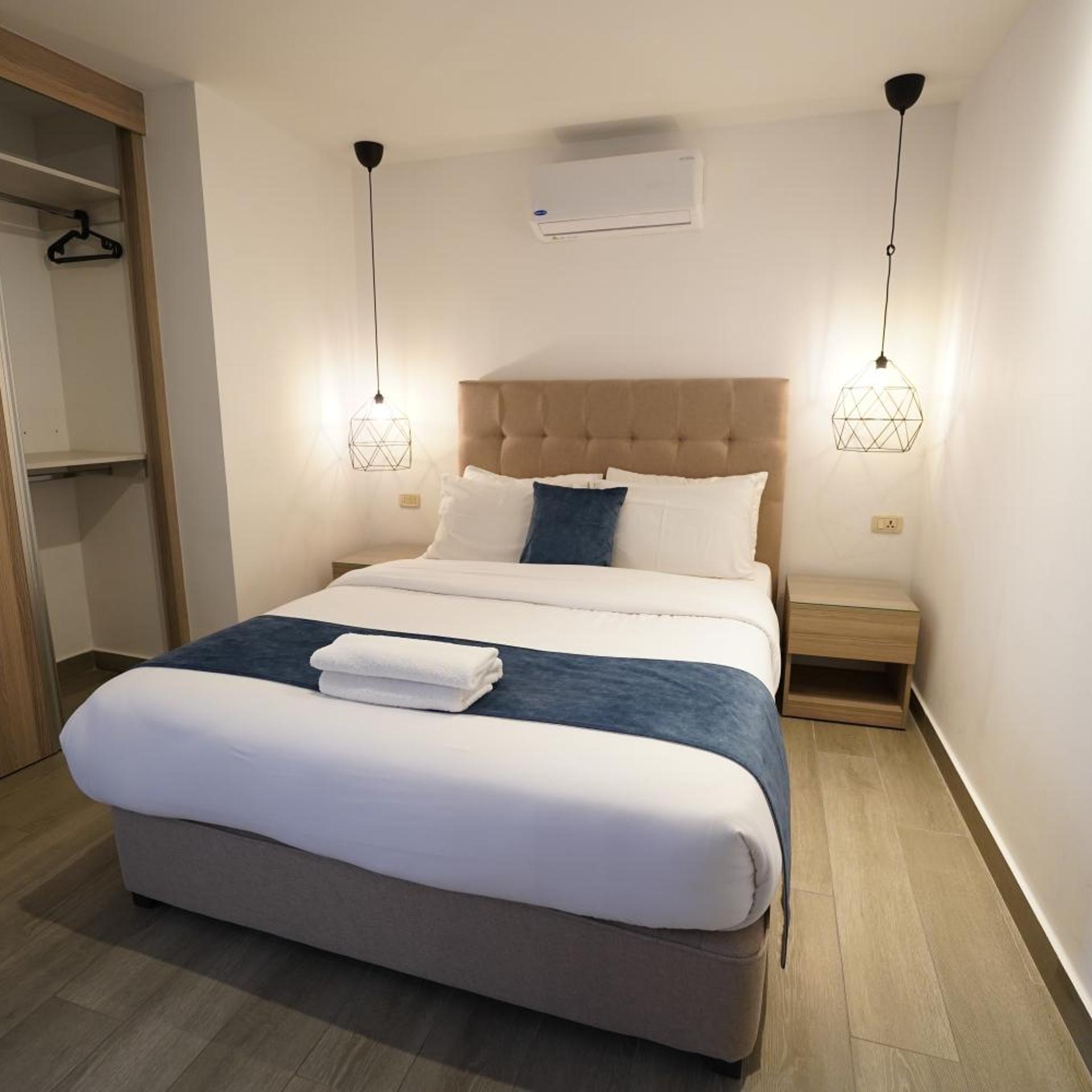 Red Carpet Suites 32/65