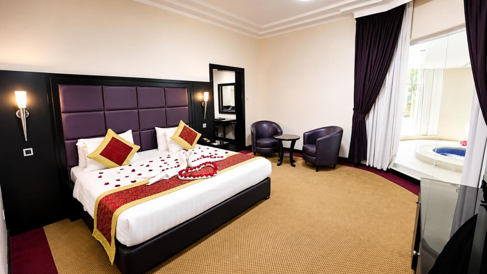 Royal Beach Hotel & Resort 15/50