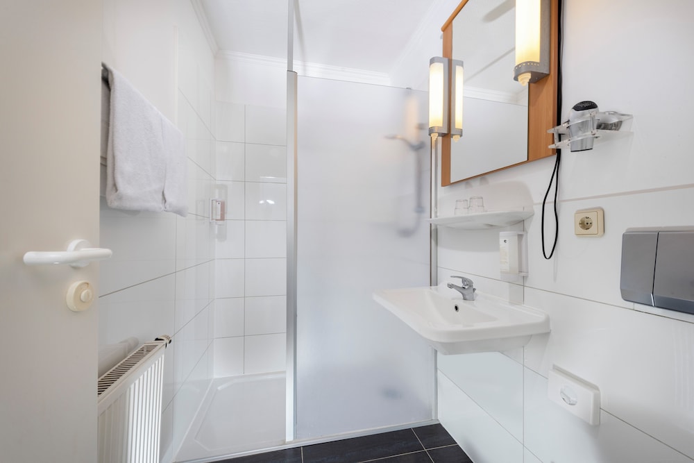 IBIS KASSEL MELSUNGEN 48/50