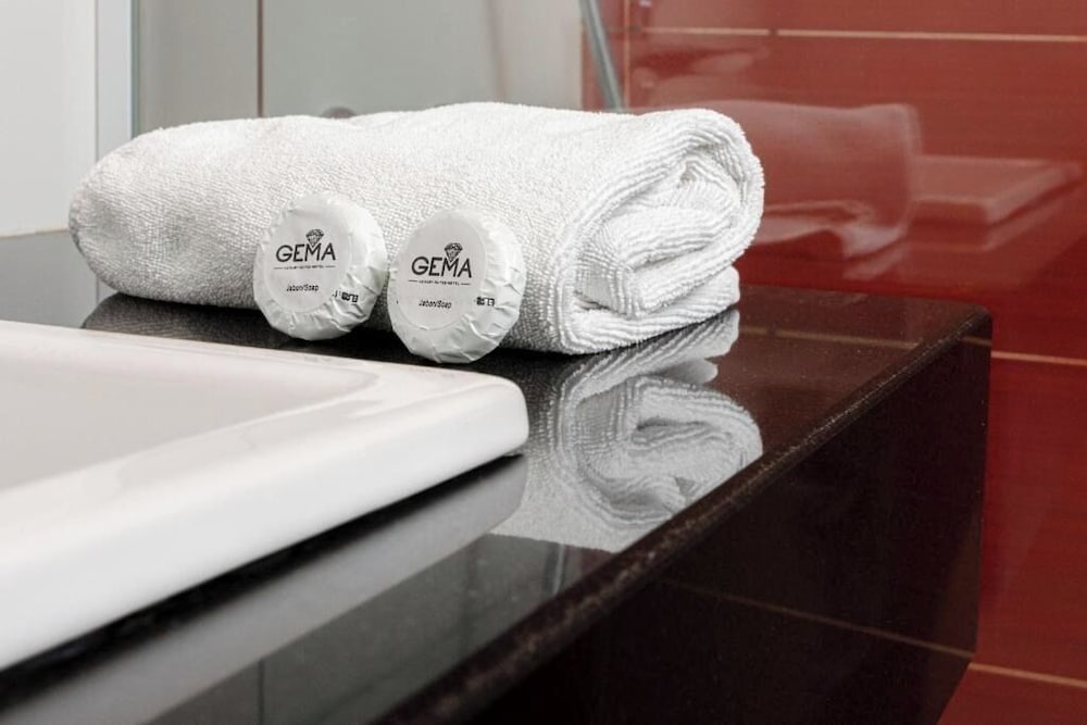Gema Luxury Suites 39/68