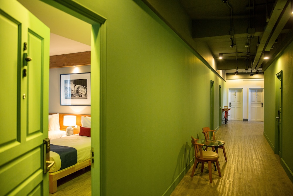 Nandha Hotel 46/71