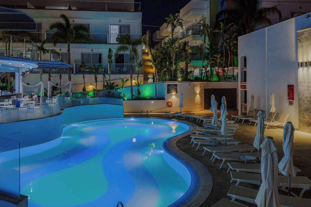 Tasia Maris Oasis Hotel 64/77