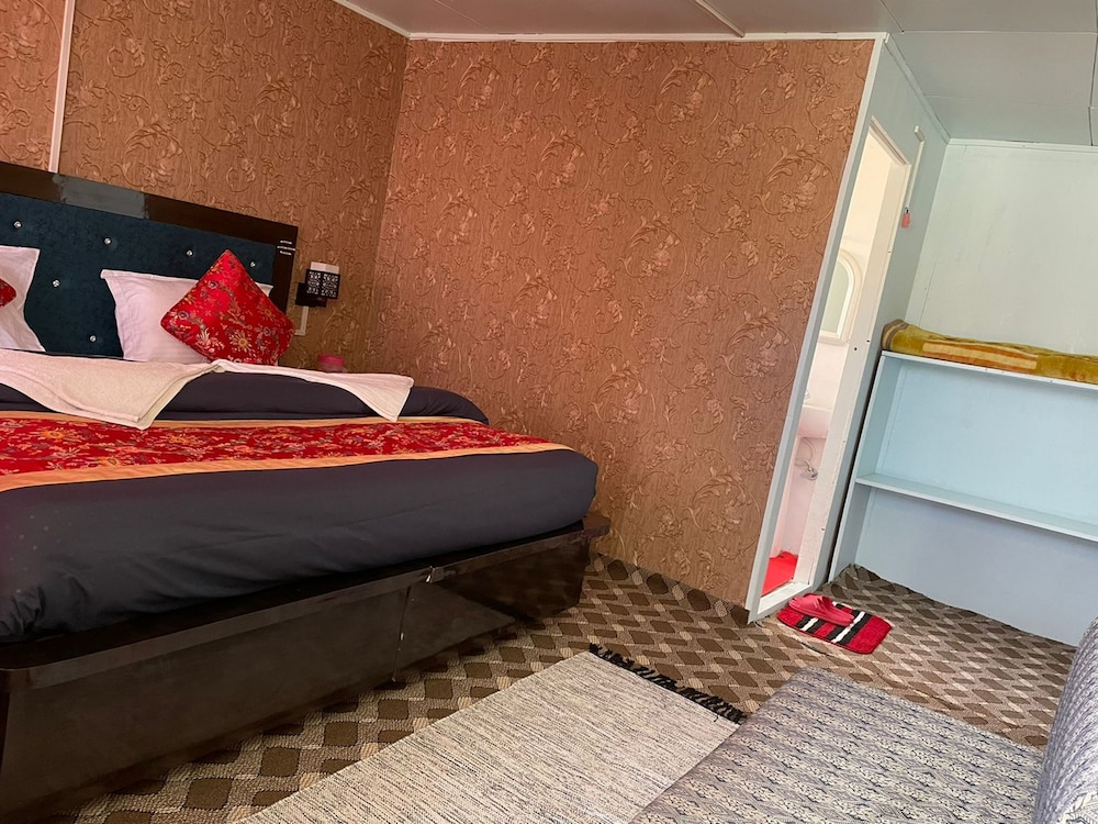 Pangong Delight Camp 5/36
