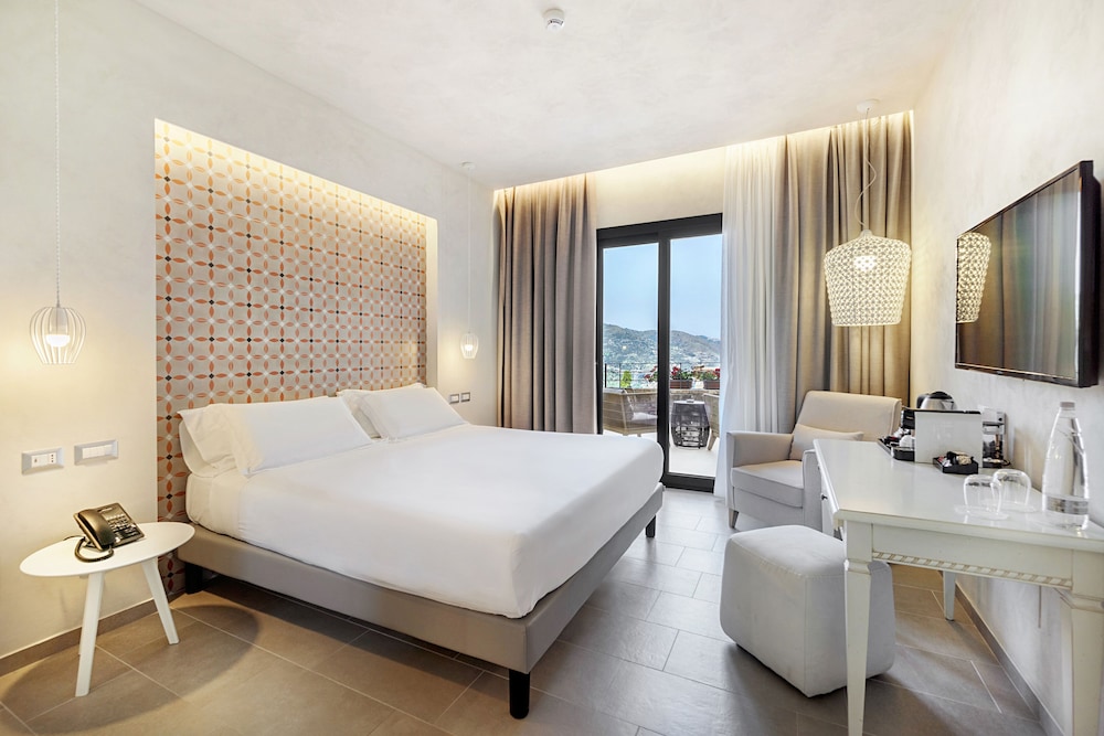 Hotel Villa Fiorita 18/66