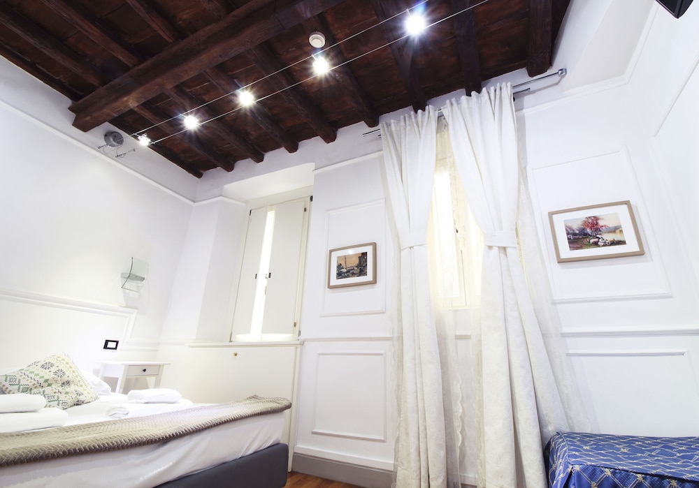 Domus Ester Roma 29/75