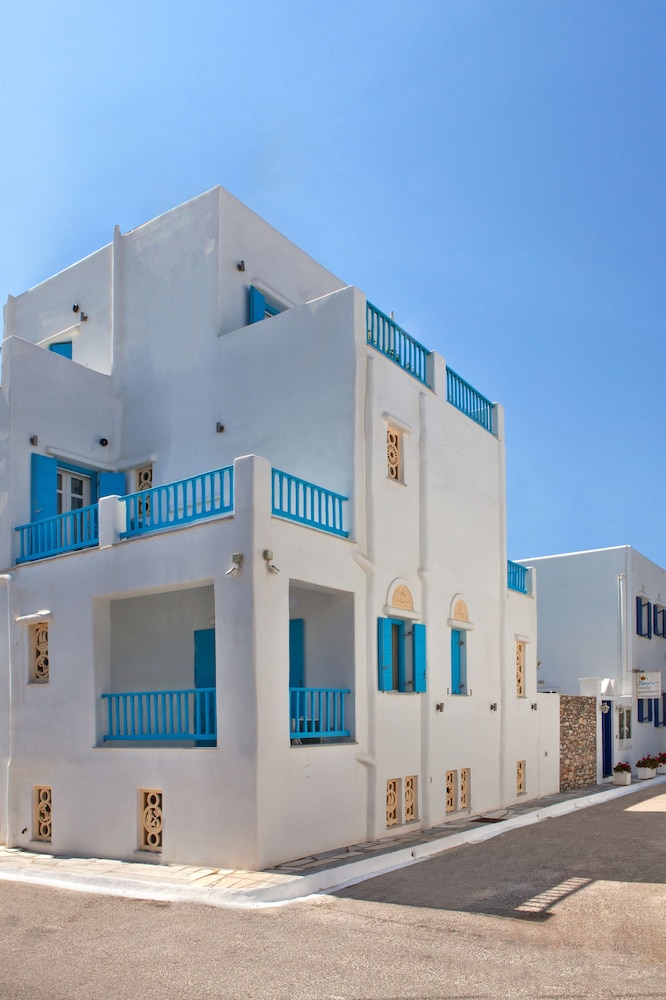 Tinos Aqua Palazzo 3/71