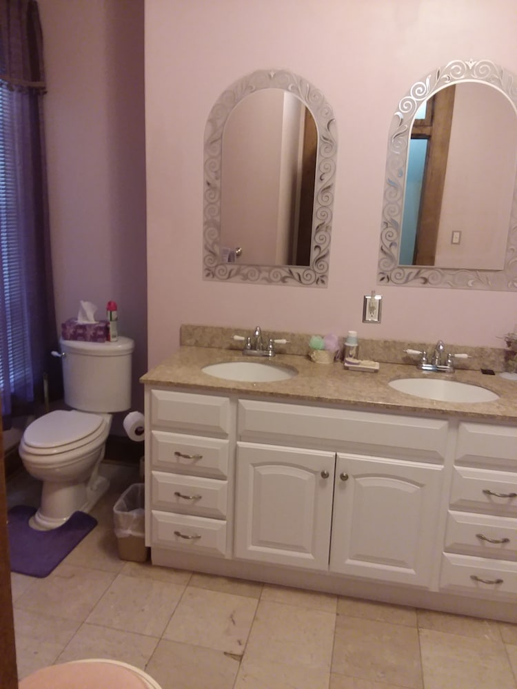 Inn Port Lodging 37/39