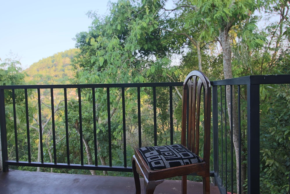 Villa Arunalu Kandy 34/42