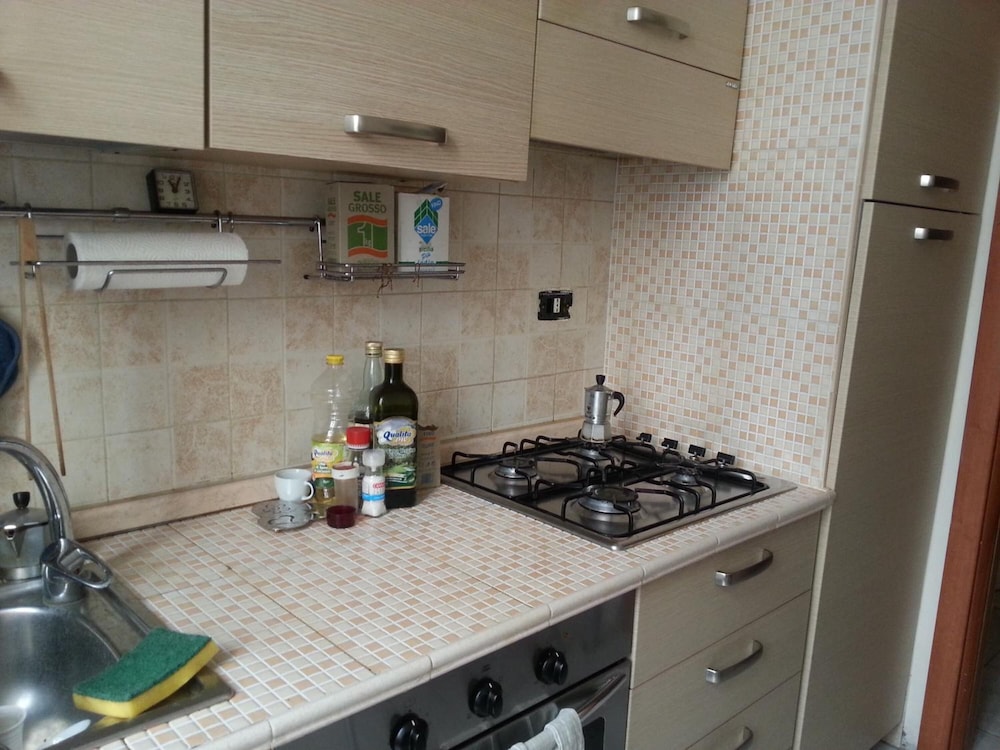 Astra Bed and Breakfast 48/50