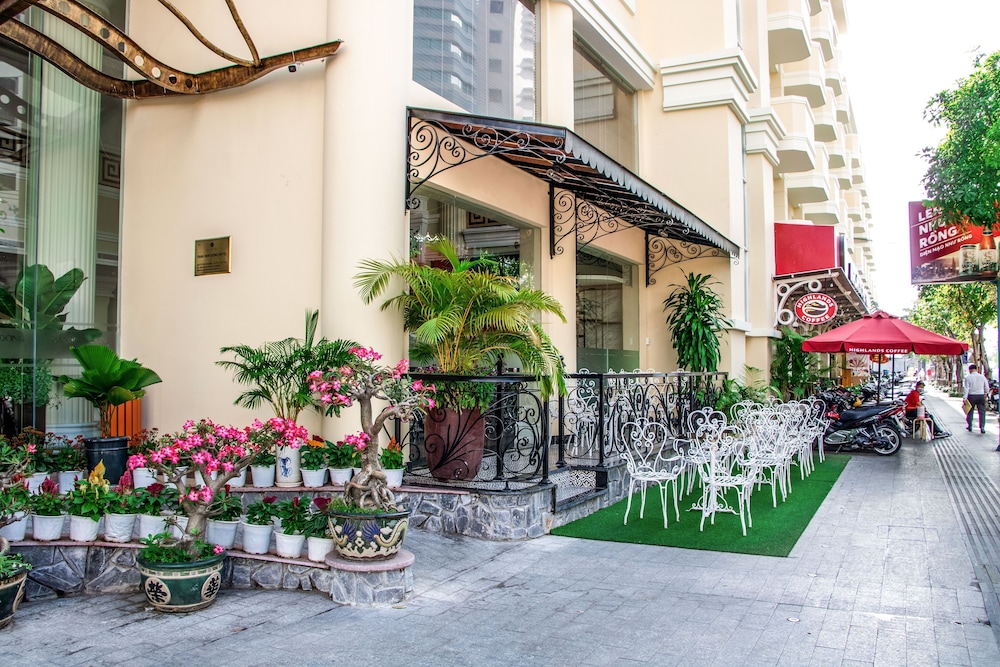 Tran Vien Dong Hotel 39/50