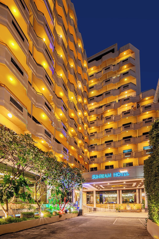 Sunbeam Hotel Pattaya 7/66