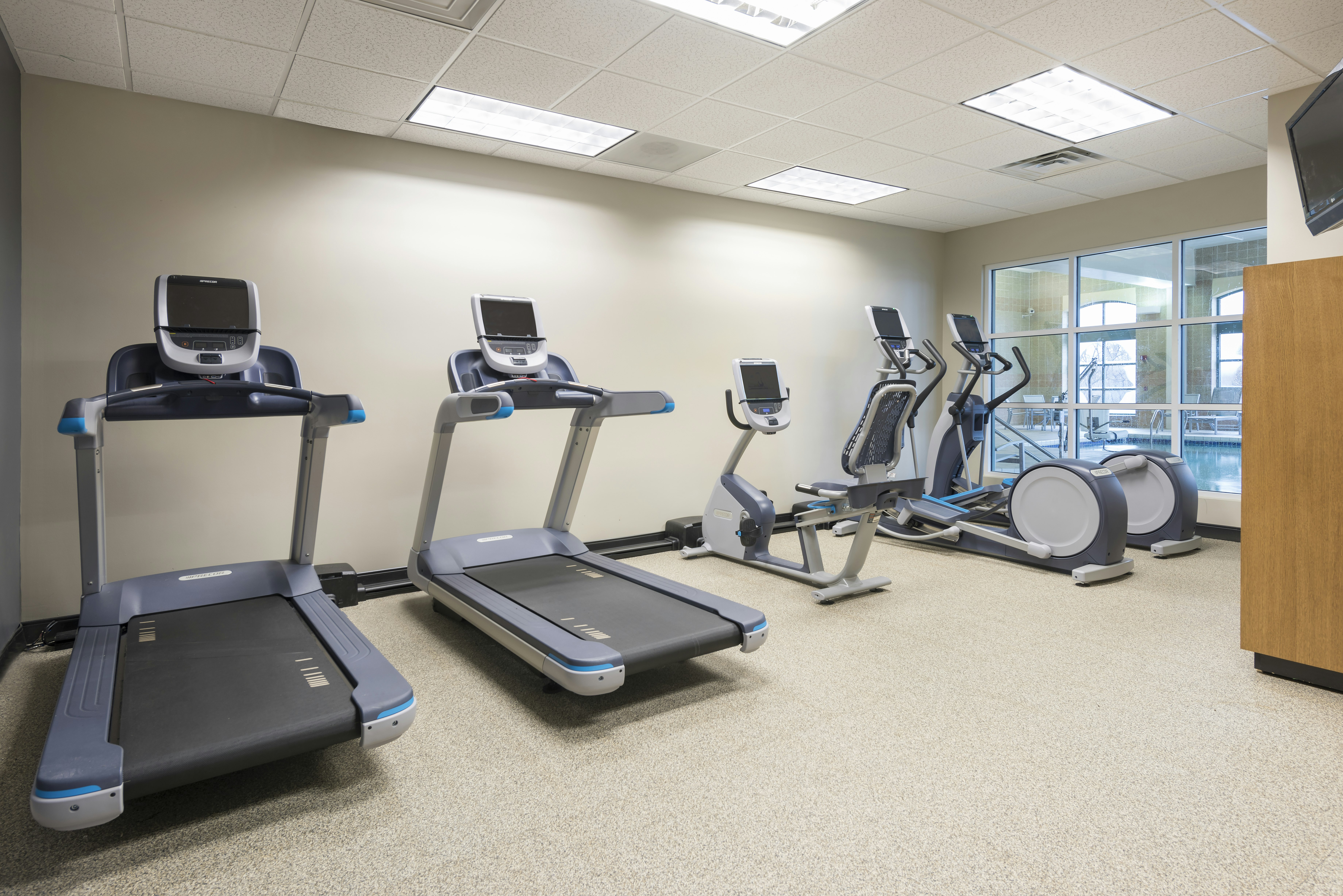 Doubletree By Hilton Pleasant Prairie Kenosha 16/48