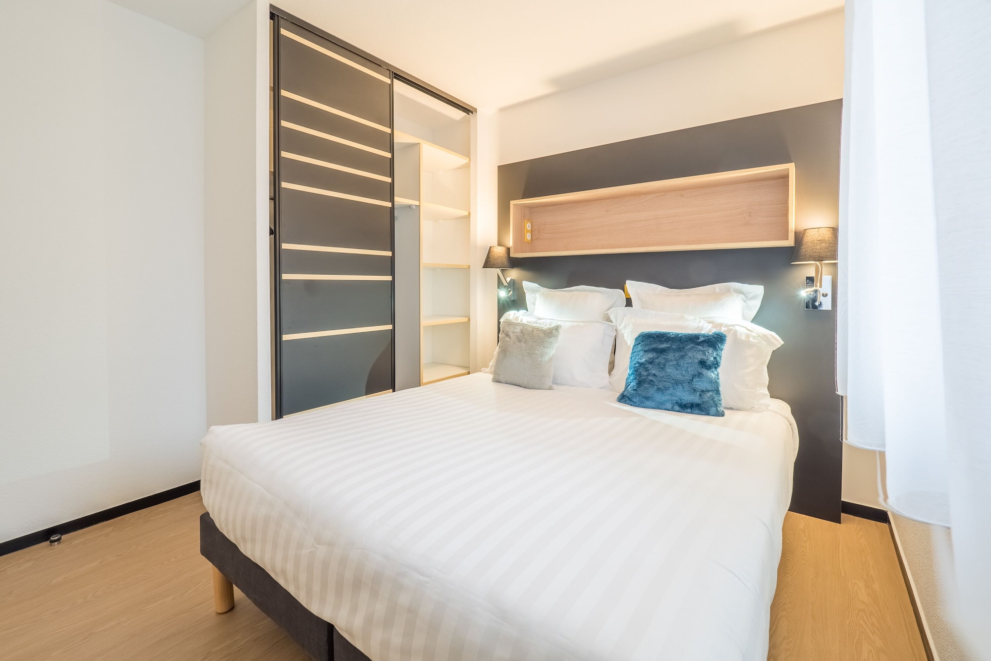 2 BEDROOMS, APARTMENT